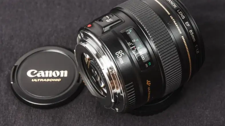 Canon EF 85mm f 1.8 Medium Telephoto Lens