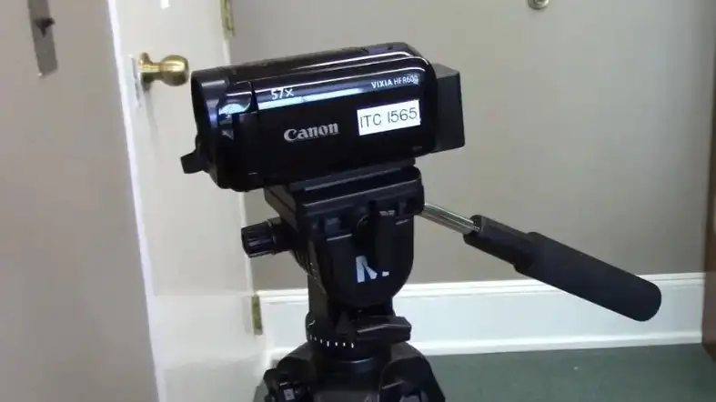Tripod For Use Canon Vixia Hf R800 As Webcam